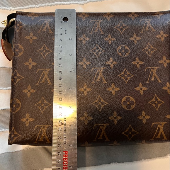 Louis Vuitton Brown Monogram Toiletry Pouch - Picture 6 of 9